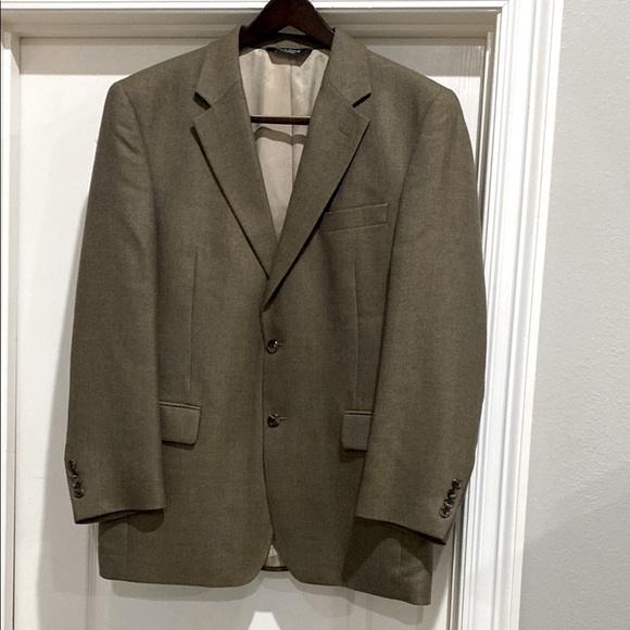 Jos A Banks 2 button brown tweed sport coat Size 42R - Picture 1 of 4